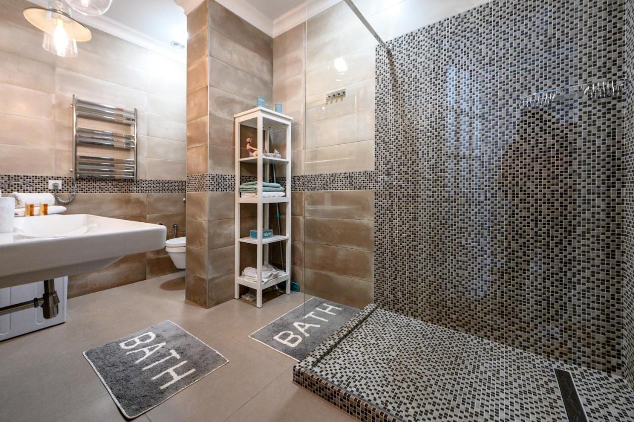 Apartment Arkadia Plaza Design