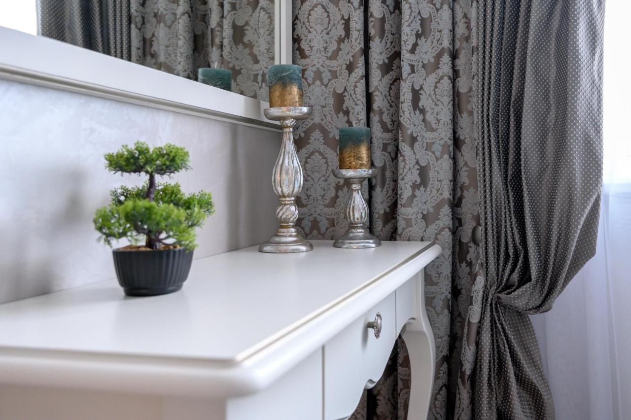 Apartment Arkadia Plaza Design